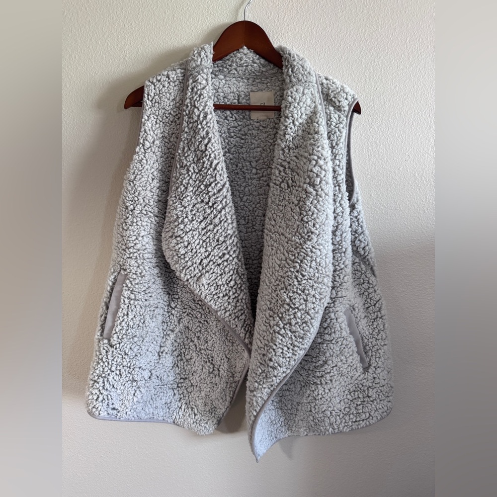Thread & Supply Open Teddy Sherpa Vest